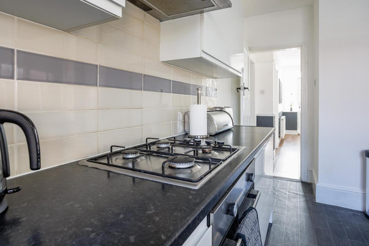 Sleek 4 Bed In Newcastle- Sleeps 9 - Parking 빌라 외부 사진