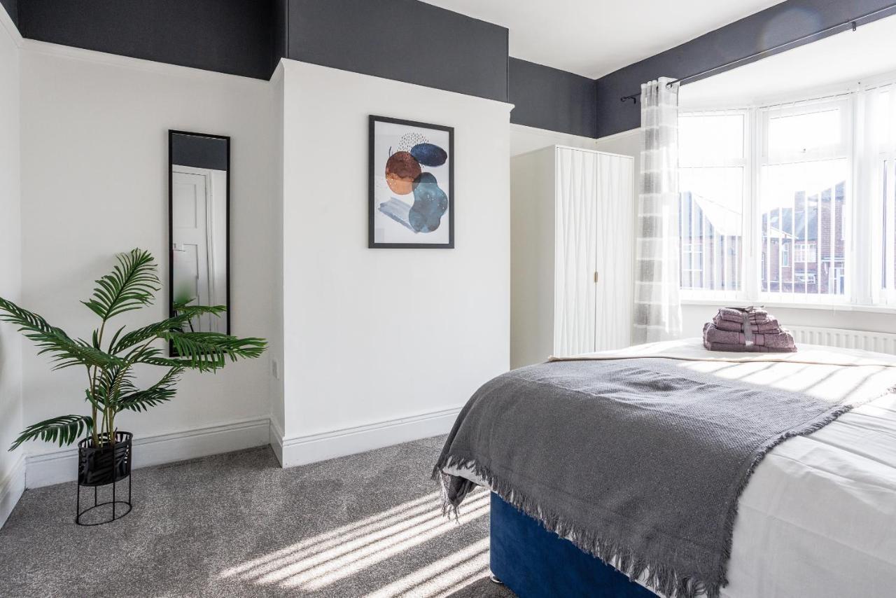 Sleek 4 Bed In Newcastle- Sleeps 9 - Parking 빌라 외부 사진