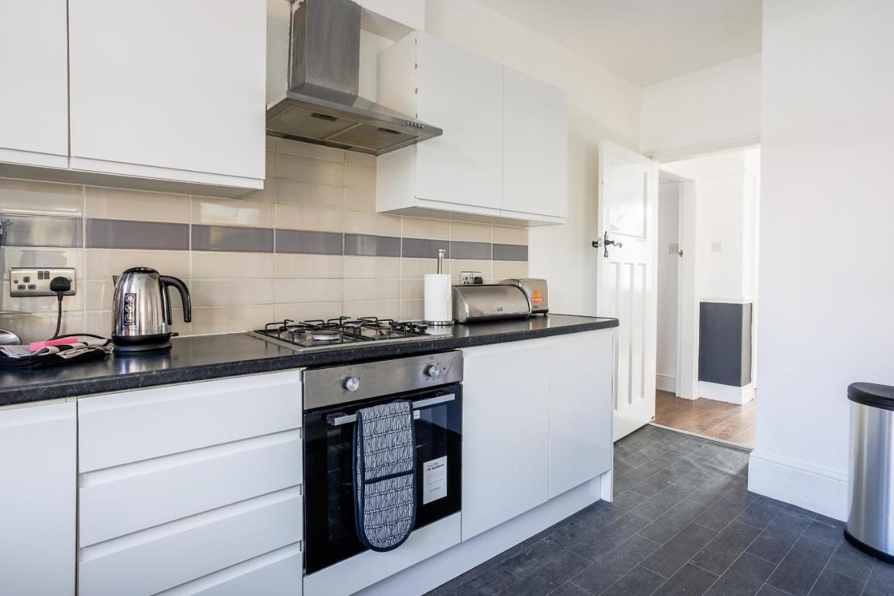 Sleek 4 Bed In Newcastle- Sleeps 9 - Parking 빌라 외부 사진